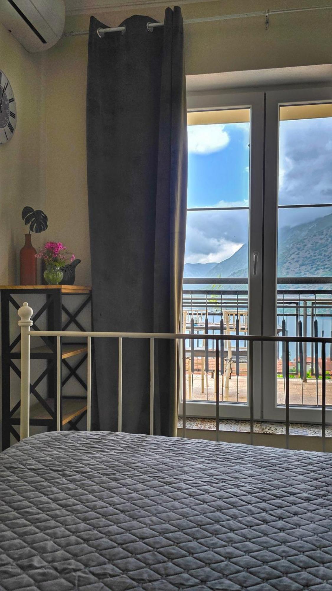 Apartment Mint&Rose Risan Esterno foto